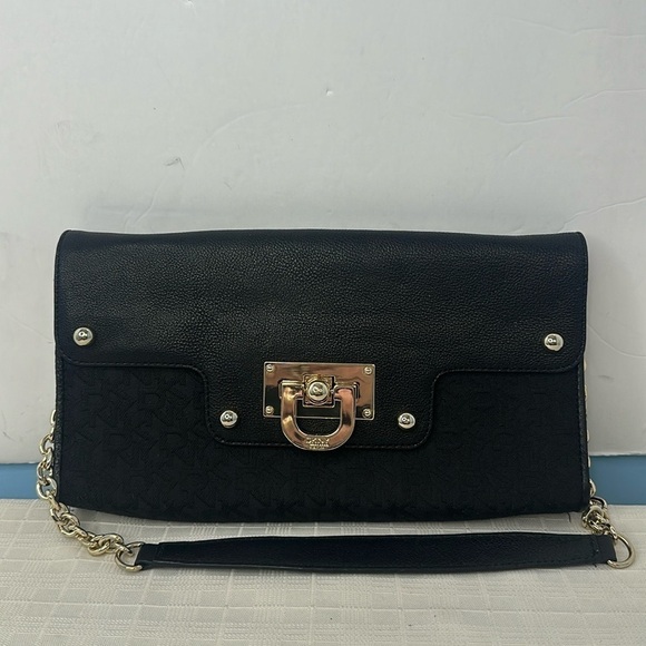 DKNY T&C W/D Town Country Classic Hardware Bag Purse Clutch Wristlet - Picture 1 of 11